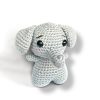 elefante amigurumi sobre fondo blanco FurEver Cute colección completa de amigurumis fáciles en PDF