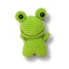 rana amigurumi sobre fondo blanco FurEver Cute colección completa de amigurumis fáciles en PDF