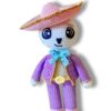 patron-amigurumi-catrin-mariachi-pdf-09 Catrín amigurumi tejido a crochet posando de frente con moño azul cielo